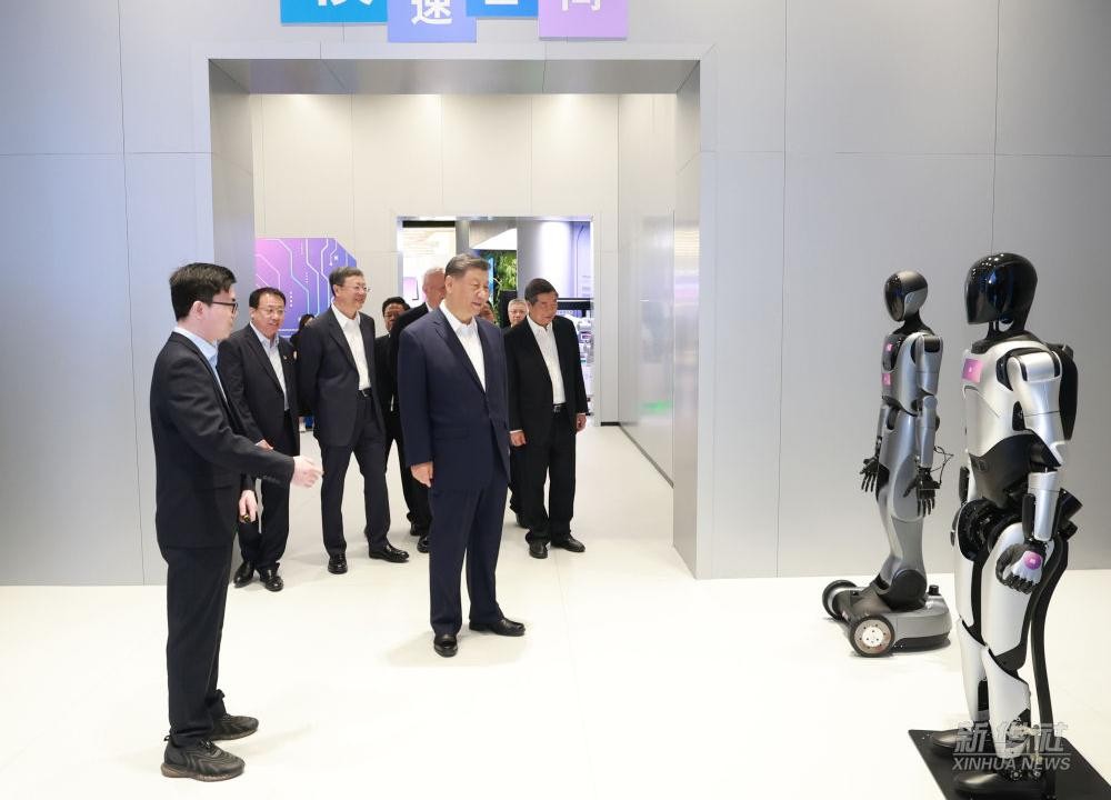 习近平总书记到上海调研，PG代表具身智能行业汇报进展